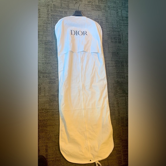 Dior White Garment Bag with Black Velvet Dior Hanger - Picture 2 of 4
